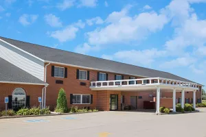 Image of Super 8 by Wyndham New Hampton