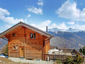 Image of A luxurious 6 person chalet with superb view