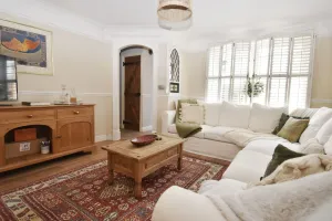 Image of Emerald House, 3 bed, sleeps 5, near Ely & A10, perfect for business travellers & families