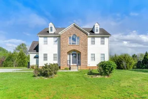 Image of Pet-friendly Lake Norman Retreat w/ Deck & Grill