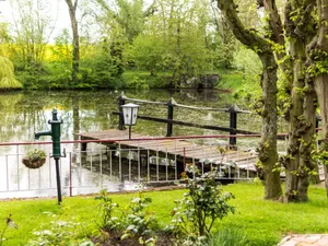 Image of Lake-View Apartment in Klein Pravtshagen with Garden