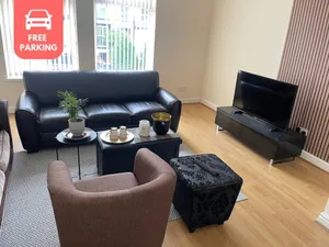 Image of 2-Bed Apartment - Sleeps 4 - Street Parking - WiFi