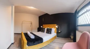 Image of Slough Fun Home with Hot tub, Cine, Garden & Parking