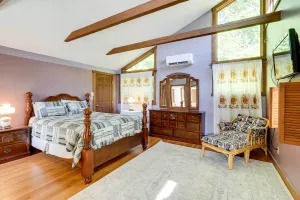 Image of Spacious Woodbury Home with Pool and Hot Tub!