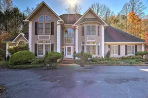 Image of Million-Dollar Estate by Downtown Franklin!