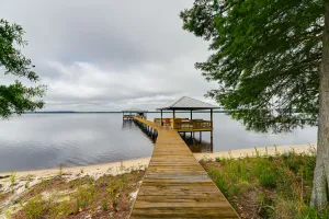 Image of Couples Retreat on Bay Tree Lake