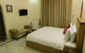 Image of White Lodge