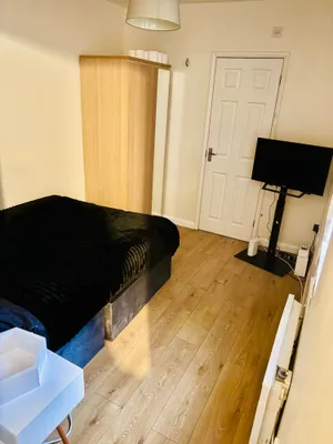 Image of Derby spacious room studio in city centre