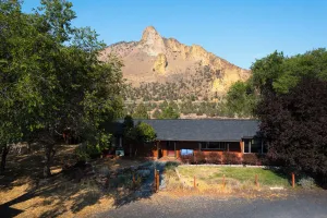 Image of Smith Rock Base Camp Sleeps 6!