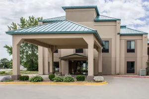Image of Econo Lodge Ankeny - Des Moines