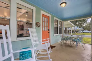 Image of Charming Gulf Coast Cottage - 1 Mile to the Coast!