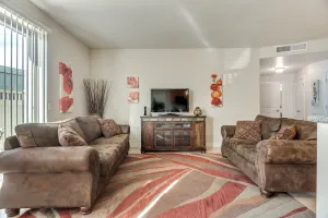 Image of Citifront A 3 Bedroom Condo by RedAwning
