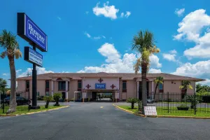 Image of Rodeway Inn & Suites East
