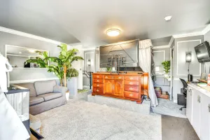 Image of 1 Mi to Dtwn & UGA Campus: Cozy Athens Getaway!