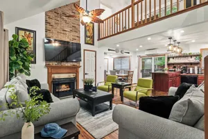 Image of Stylish Mountain Retreat w/ Hot Tub & Firepit Penn Estate Getaway by Avantstay