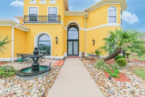 Image of Luxury Home w/ Patio & Lake View in Richmond!