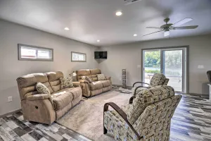 Image of Riverfront Elizabethton Detached Studio with Grill
