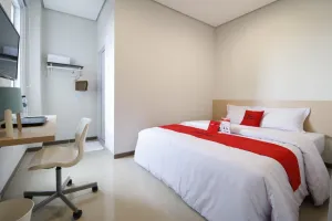 Image of RedDoorz Plus Syariah near Mall Pondok Indah
