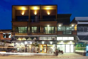 Image of 3 Laan House