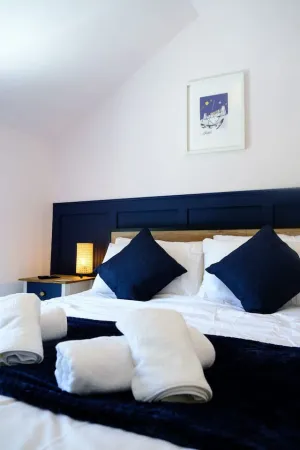 Image of The Wave Cottage - 3 Bedroom with off road Parking for 3 Cars or Vans & EV point