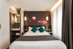 Image of Hôtel Lumières Montmartre Paris