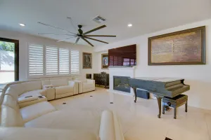 Image of Luxurious & Spacious Family Duplex in Menifee!