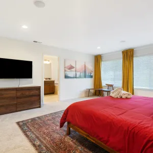 Image of Luxurious 3BR Home in the Heart of Hillsboro