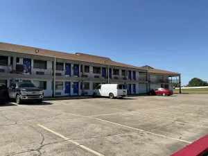 Image of Executive Inn & Suites