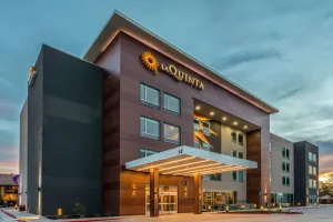 Image of La Quinta Inn & Suites by Wyndham Galt Lodi North