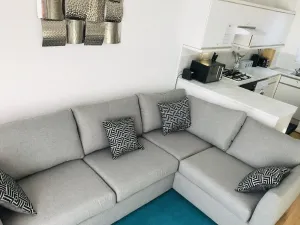 Image of Arma Short Stays 46 Bicester - Sleeps 3 - Free Parking & Garden