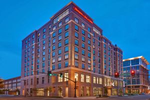 Image of Hampton Inn & Suites Nashville Downtown Capitol View, Tn