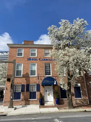 Image of 1840s Carrollton Inn