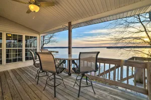 Image of Peaceful Big Sandy Home with Deck on Kentucky Lake!