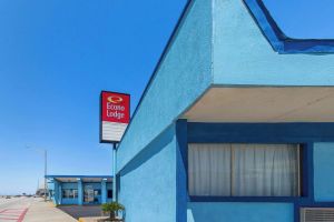 Image of Econo Lodge Galveston Seawall