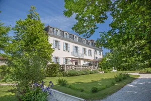Image of Logis Hôtel Restaurant Château Bellevue