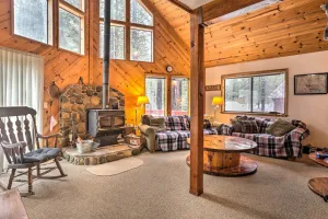 Image of Truckee Outdoorsy Retreat < 2 Mi to Donner Lake!