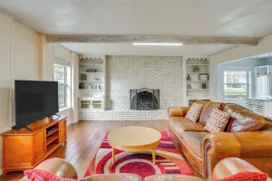 Image of 3 Mi to Lake Arlington: Texas Family Home