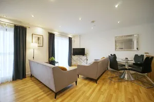 Image of Deluxe Modern 2BR Apartment with Balcony – Walk to City Centre!