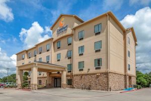 Image of Comfort Inn & Suites Paris