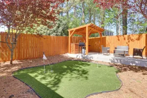 Image of Mini Putting Green & Pool Access: Simpsonville Gem
