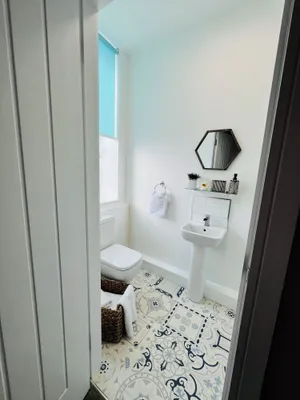 Image of The Courtyard Bar, Kitchen & Rooms