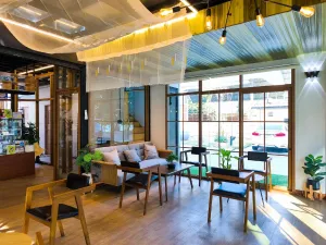 Image of Moon in 9 haus Cafe & Villas