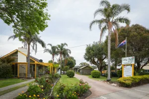 Image of Lazy Acre Log Cabins