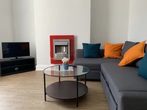 Image of 20 Forest Drive West Apartments