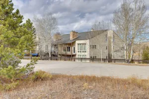 Image of 1/2 Mi to Granby Ranch: Townhome w/ Fireplace!