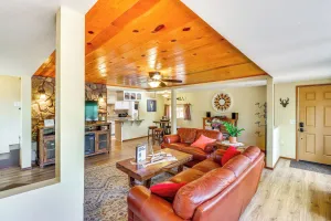 Image of Pet-Friendly Show Low Cabin with Fire Pit!