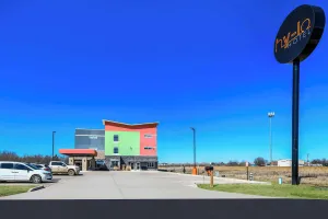 Image of Hy-Lo Hotel, Ascend Hotel Collection
