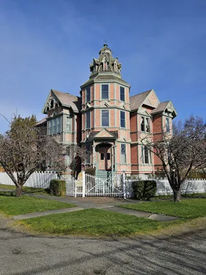 Image of Starrett House