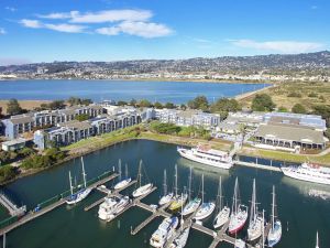 Image of DoubleTree by Hilton Hotel Berkeley Marina