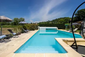 Image of Attractive Holiday Home With Shared Pool in the Luberon